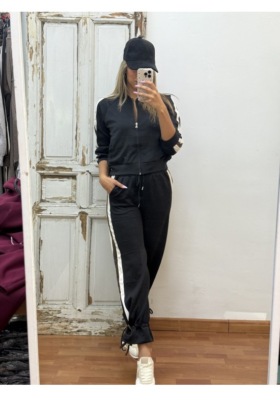 Conjunto deportivo Martina