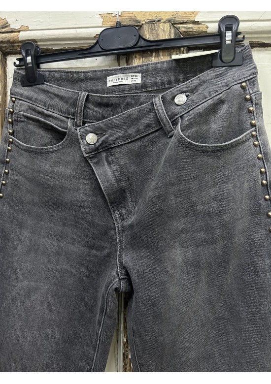 Jeans tachuelas gris