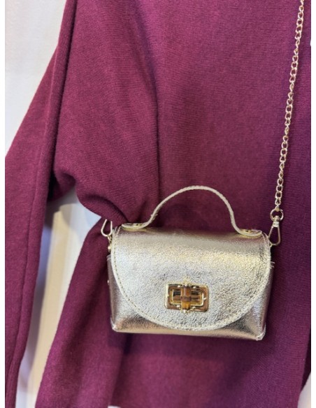bolso de piel dorado
