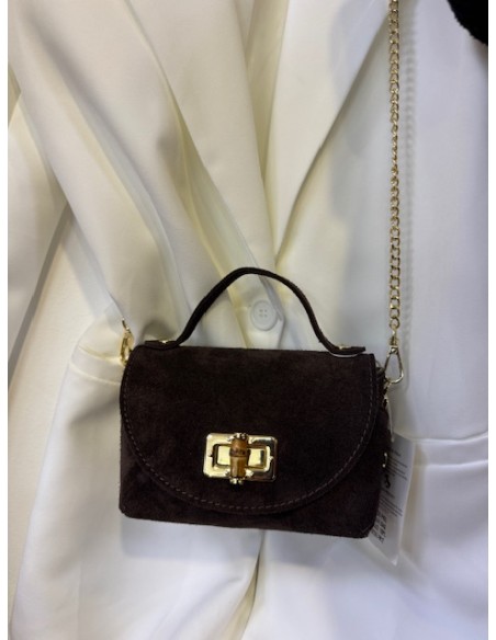 bolso marrón de piel